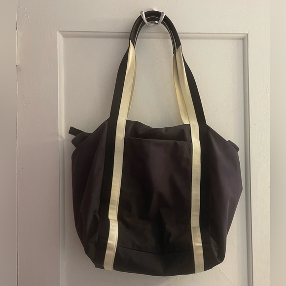 Kate Spade Large Tote - Picture 3 of 8